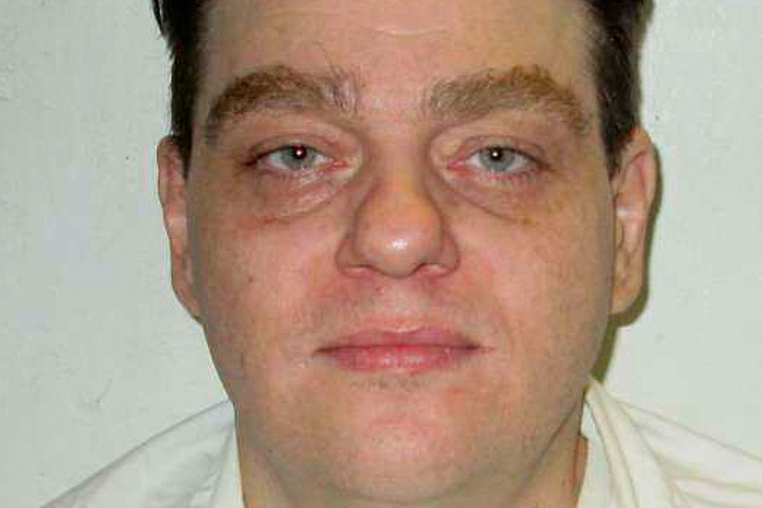 Murdered Woman’s Son Killer and Pleads to Stop His Execution