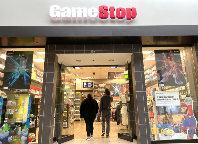 CNBC’s Jim Cramer pulled out his catheter in shock after GameStop rally