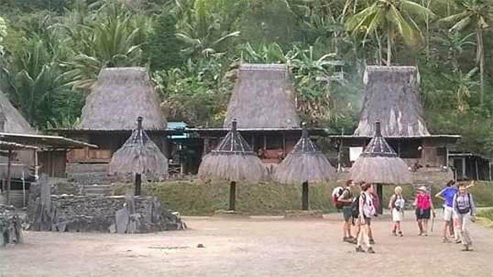 Wisata NTT: 3 Desa Wisata Maju, Nomor 2 adalah Kampung Adat Bena