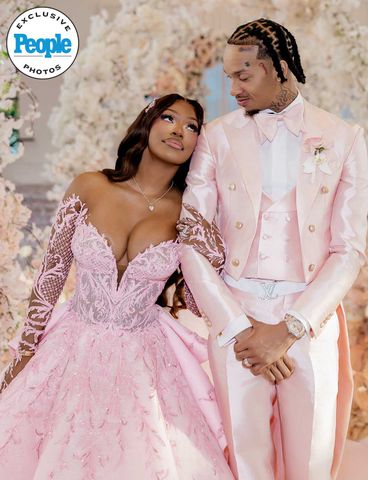 Rappers Monaleo and Stunna 4 Vegas Marry in All-Pink Texas Wedding