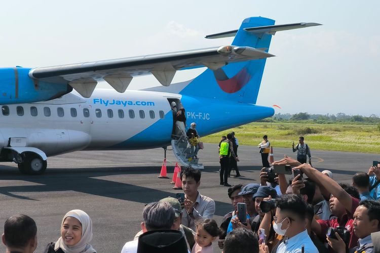 Penerbangan Jember-Jakarta Dibuka, Harapan Atasi Kemiskinan