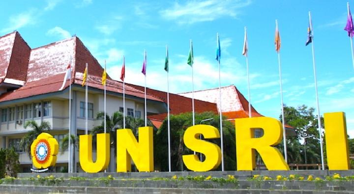 Mahasiswa Baru Unsri Diwajibkan Ciuman Saat Pengenalan Kampus