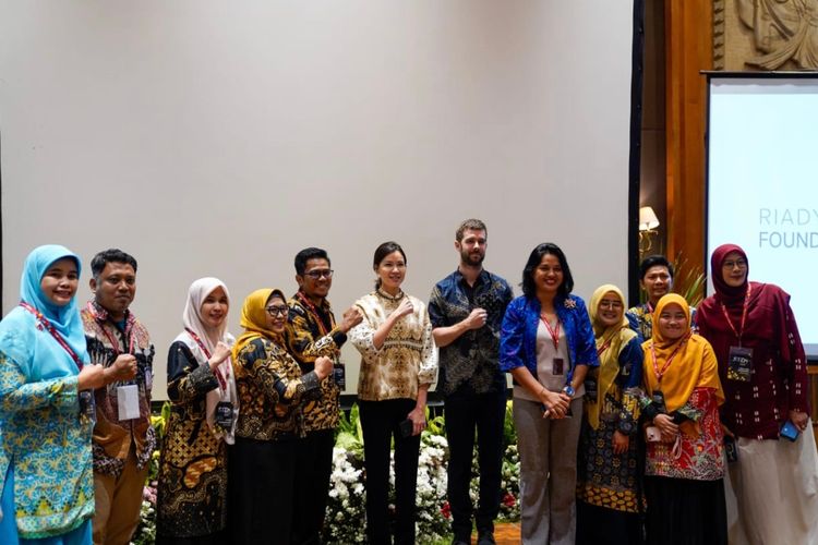 Guru Dilatih Pembelajaran STEM Tingkatkan Kualitas Pendidikan