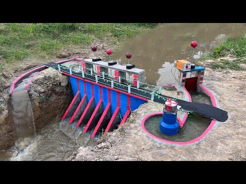I built a mini hydroelectric dam! 💧