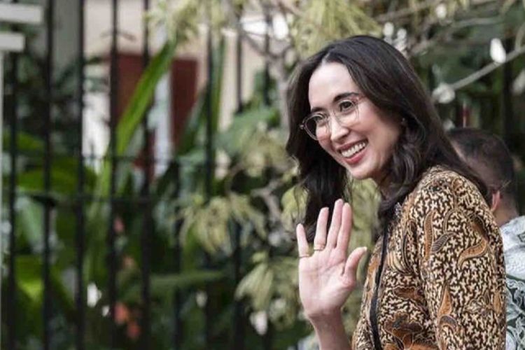 Widiyanti Mandi Air Galon di Pelosok, Kemenpar Bantah Hoaks!