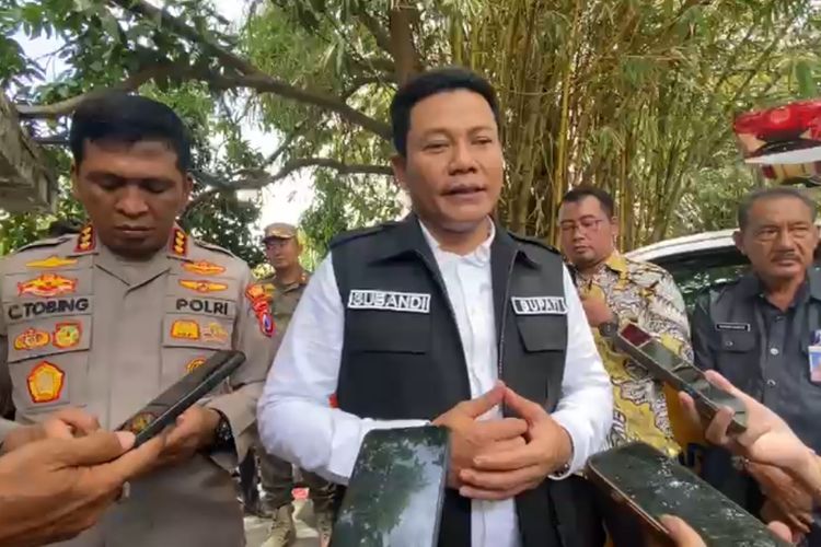 Bupati Sidoarjo Jamin Biaya Pengobatan Korban Ambruknya Ponpes Al Khoziny Ditanggung Pemkab