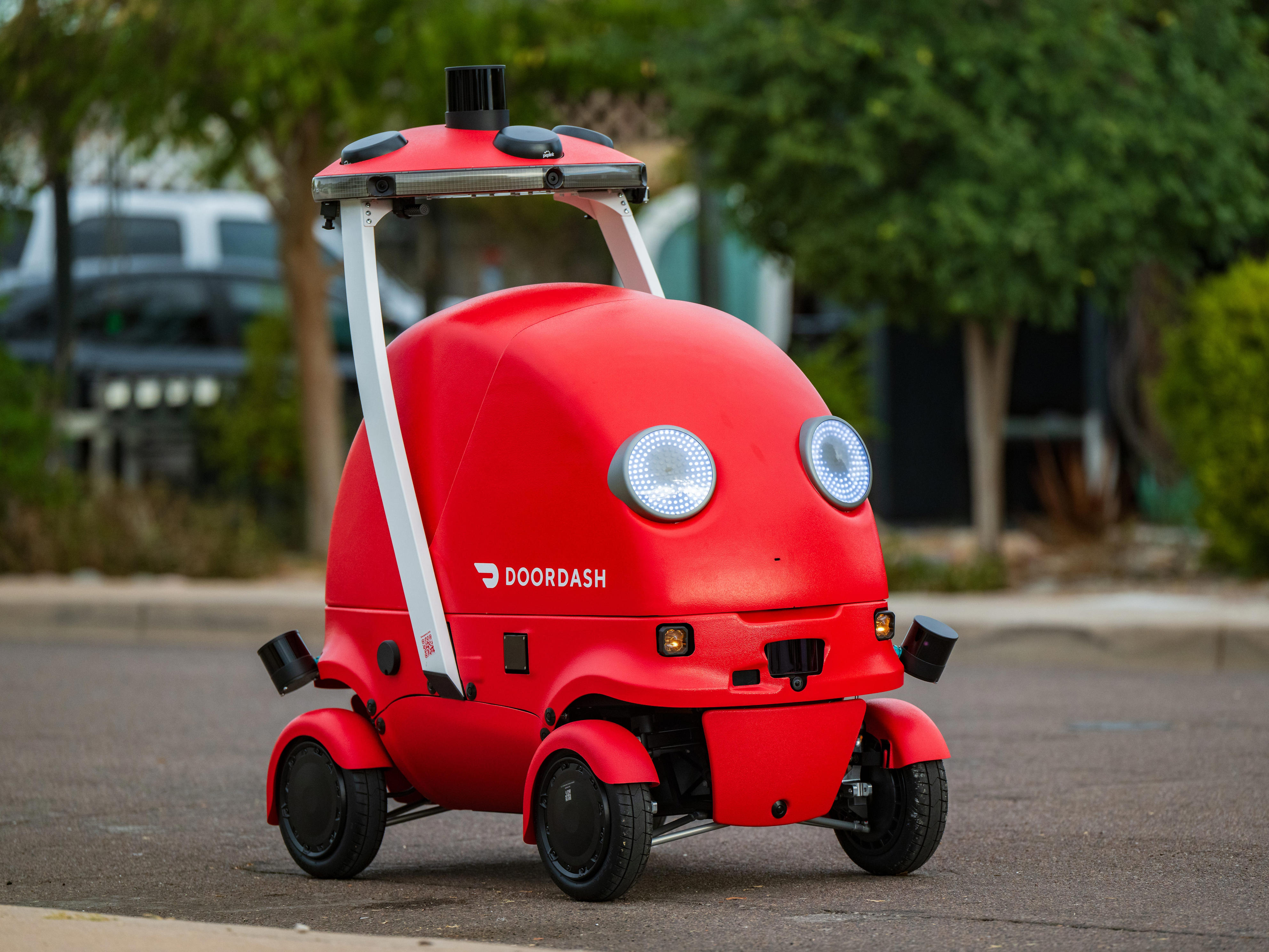 DoorDash says its new selfdriving delivery robot has a special feature(02)