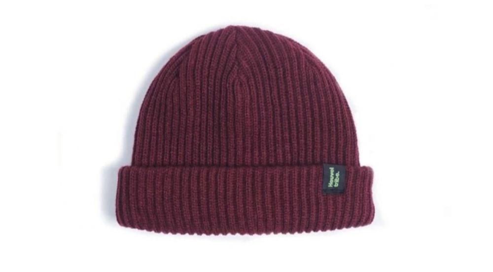 5 Merek Topi Pria Terbaik, Tampil Makin Ganteng!