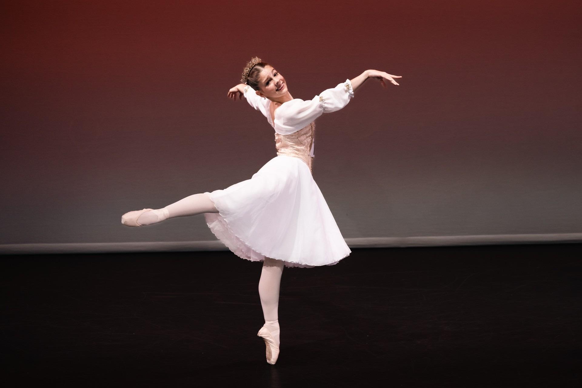 Young rising star from Milton Keynes to compete in world-famous ballet ...