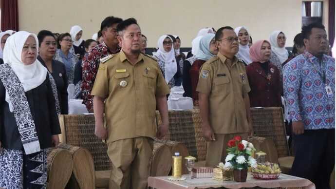 Peran Bidan dalam Menekan AKI dan AKB untuk Generasi Sehat dan Berkualitas