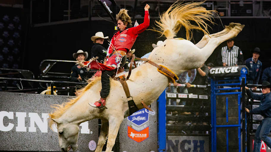 Rocker Steiner Sets Bar High with New Regular Season Earnings Record