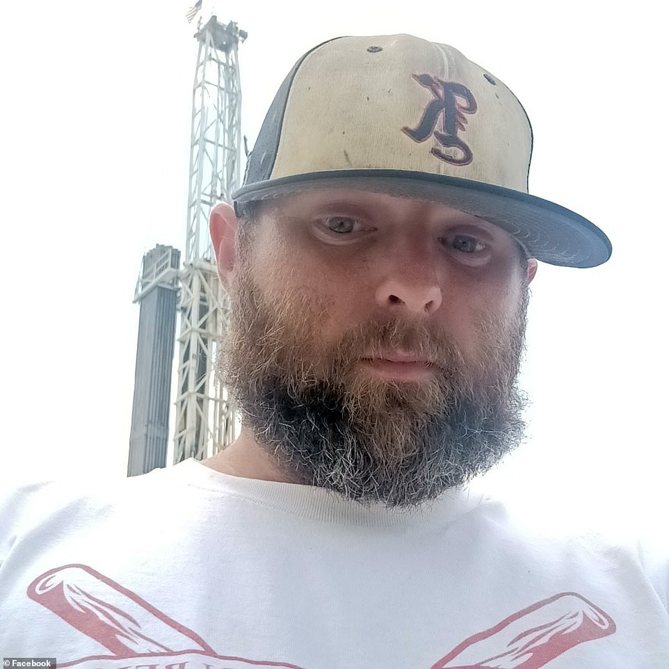 Oklahoma father killed after wife allegedly crashed into his car