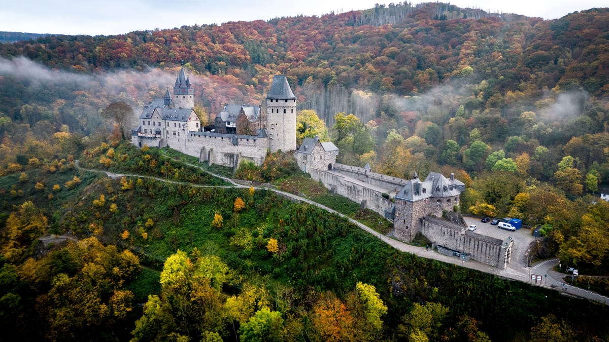 Wunderbar Grsste Burg Der Welt Ebenbild