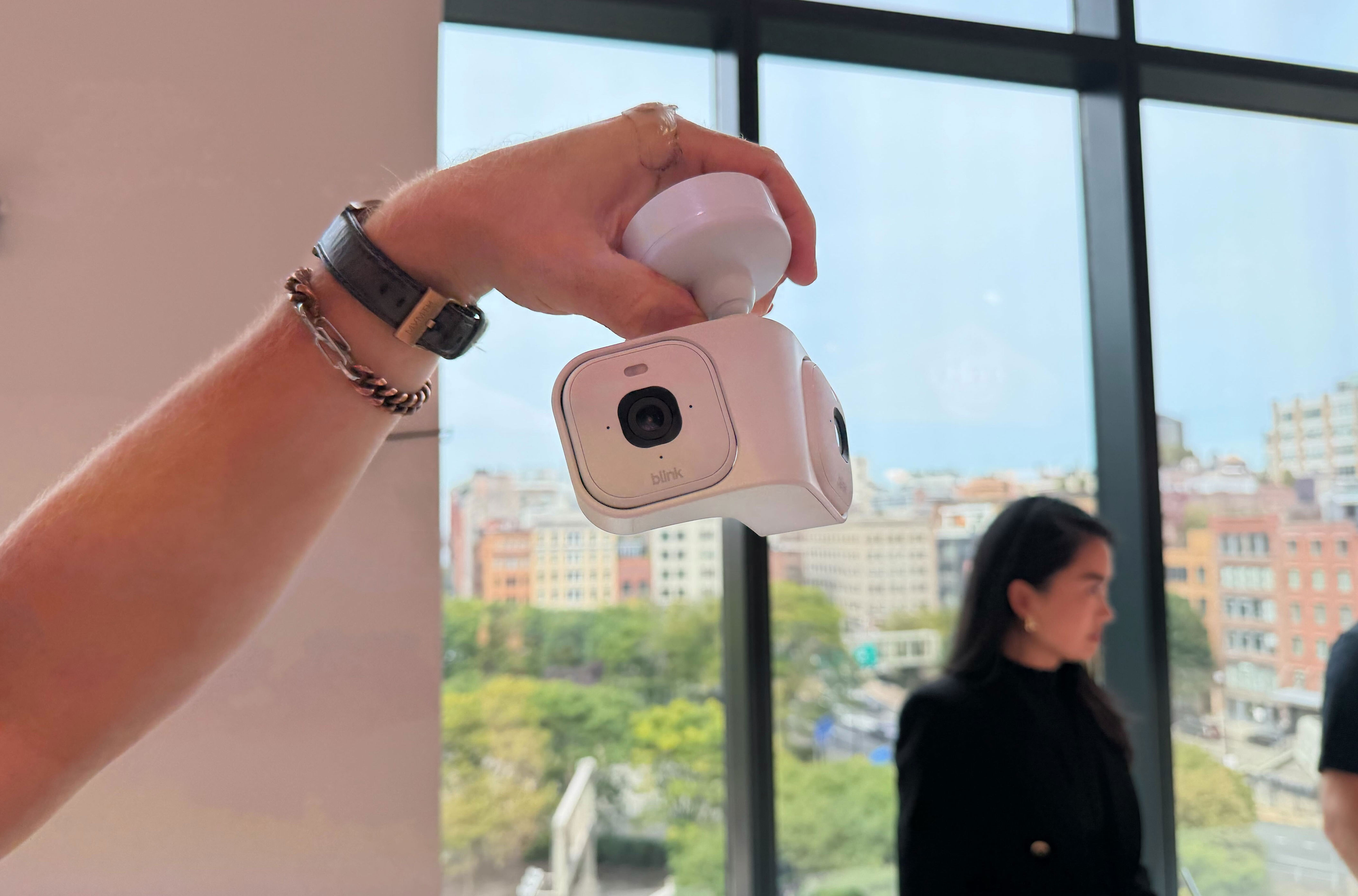 Amazon Sticks Two Cameras Together For The 180 Degree Blink Arc