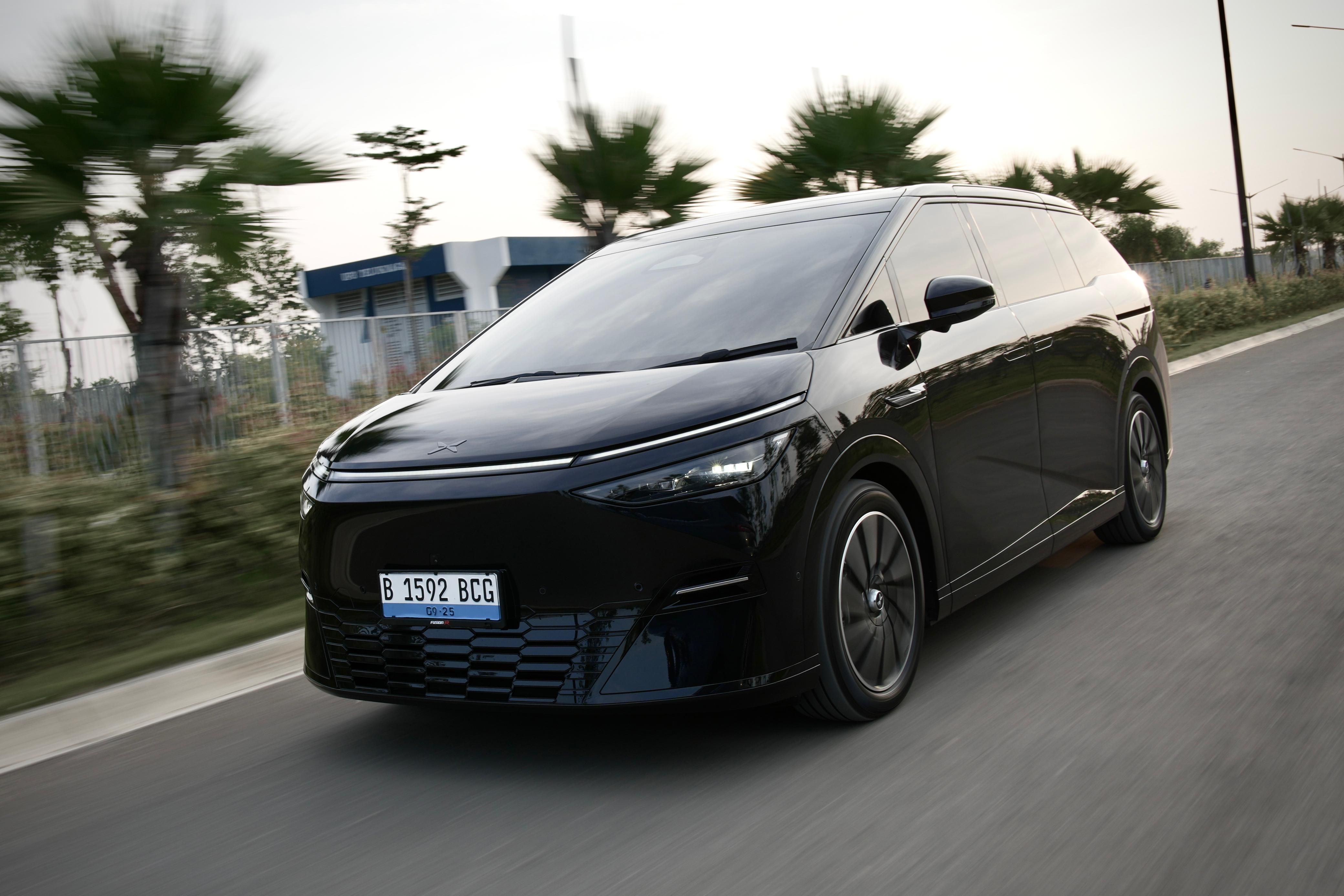 Xpeng X9 Jadi Mobil Listrik Mewah Terbaik di GridOto Award 2025