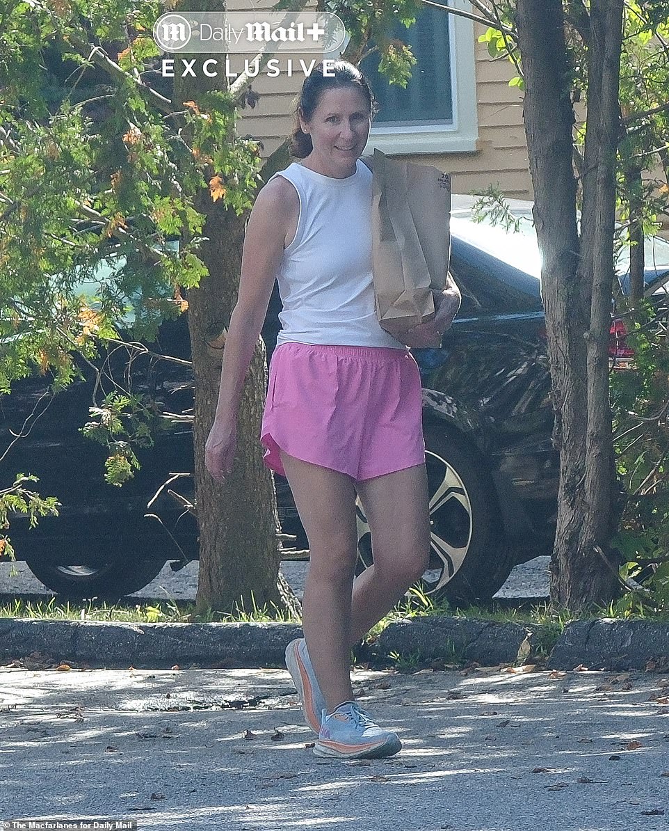 Twist in Coldplay kiss-cam saga