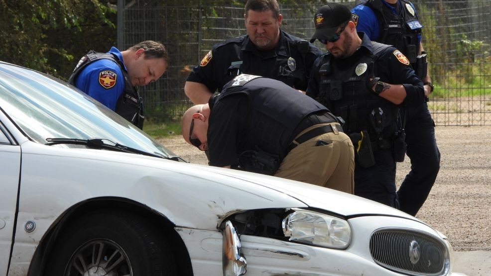 Caught on Camera: Car on 1 rim, 3 tires continues to run from Amarillo ...