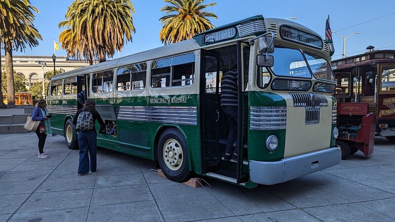 San Francisco's 'super bus' came back after 72 years, and now it's gone again
