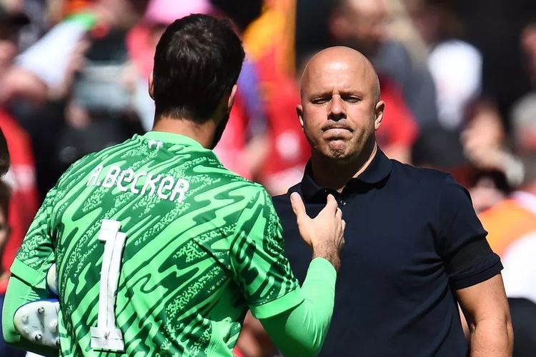 Alisson dan Ekitike Cedera, Liverpool Kalah 0-1 dari Galatasaray, Arne Slot Khawatir