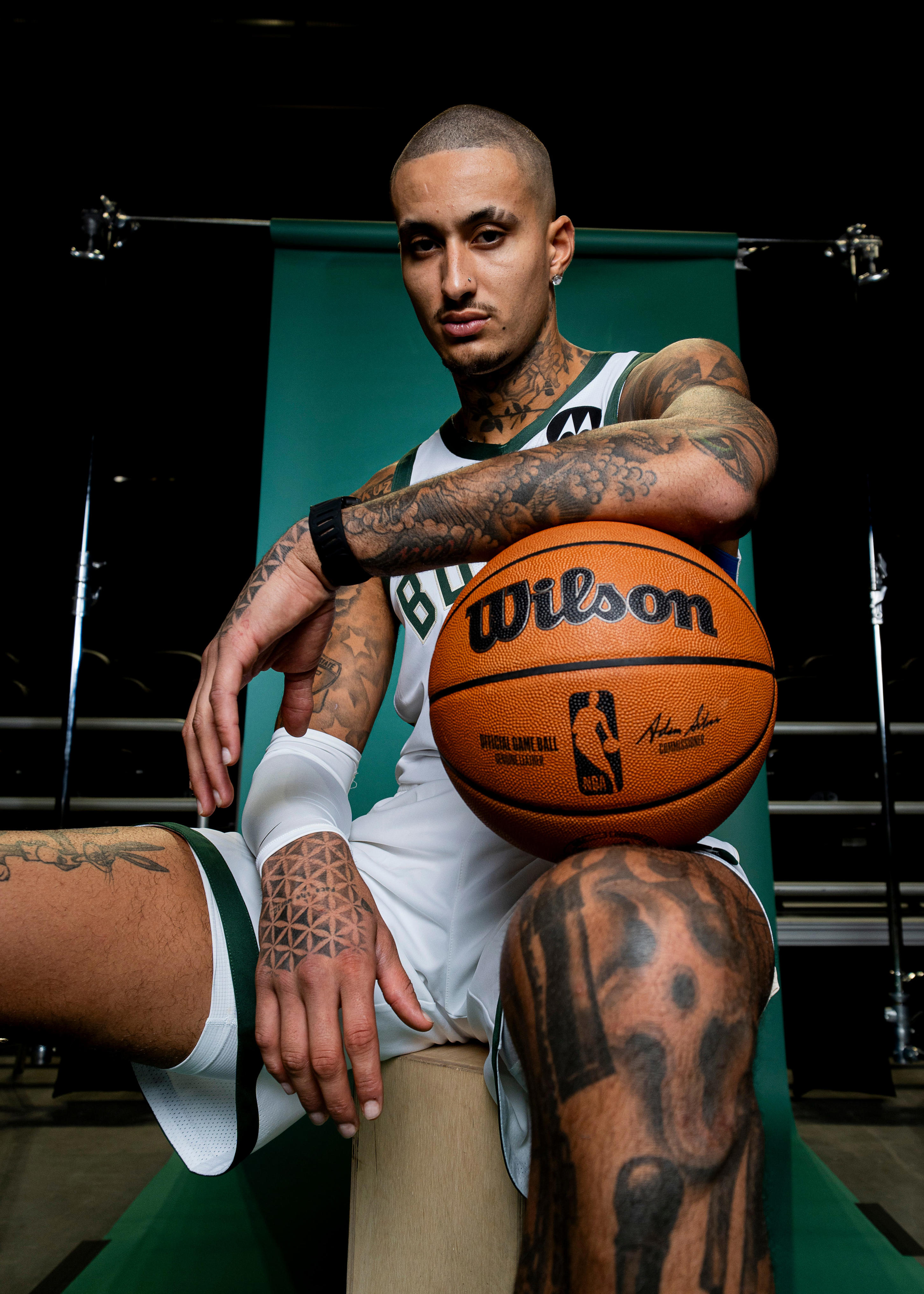 Kyle Kuzma apologizes to Bucks fans, is sorry the team 'underachieved'