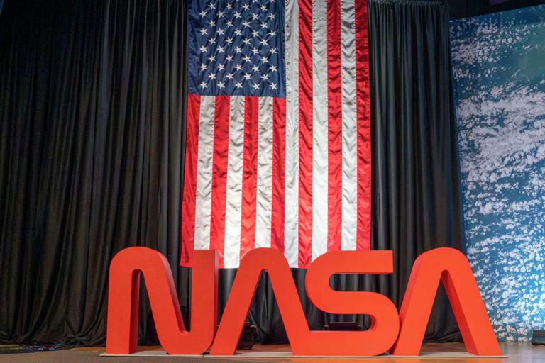 Congress approves $24.4 billion 2026 budget for NASA, rejecting deep ...
