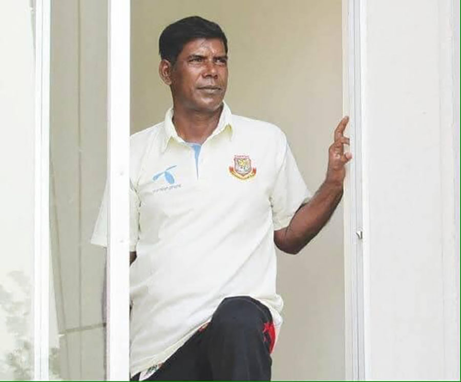 bangladesh-women-s-coach-suffers-minor-stroke-at-world-cup