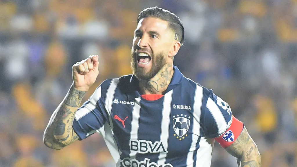 Sergio Ramos recibe sanción por parte de Liga MX tras fuerte protesta  contra el arbitraje