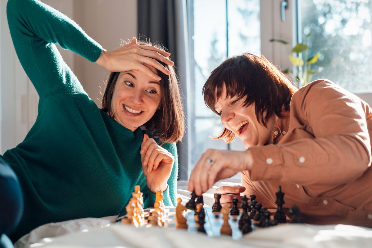 13 Etiquette Tips for Getting Along with a Cheap Friend