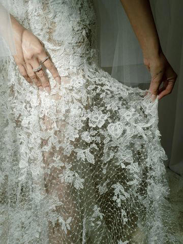 Selena Gomez’s Wedding Dress Contained a Special Tribute to Benny