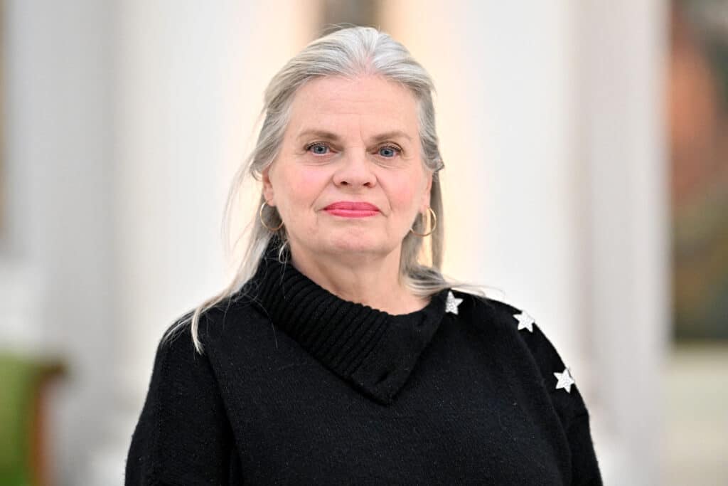 Elle va se…" : un proche d'Isabelle Nanty donne de ses nouvelles après son  terrible accident