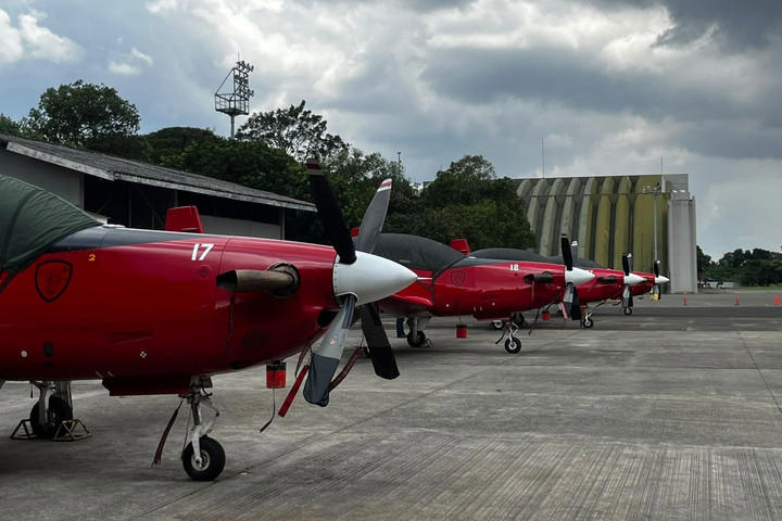 Pesawat Tim Jupiter KT-1B Wongbee di Lanud Halim Perdanakusuma, Jakarta Timur, Rabu (1/10/2025). Foto: Rayyan Farhansyah/kumparan