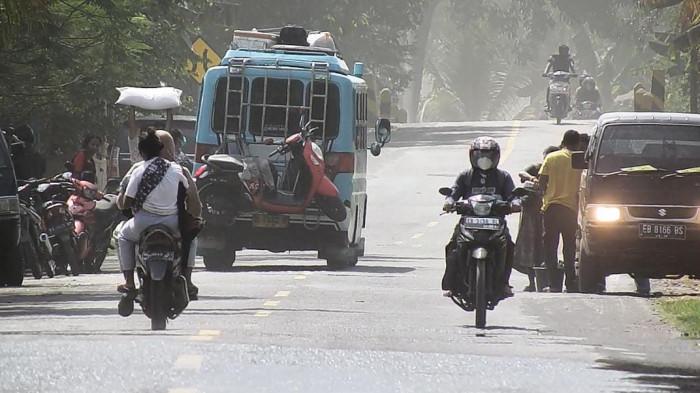 Dentuman Erupsi Gunung Lewotobi Laki-Laki Terdengar di Sikka