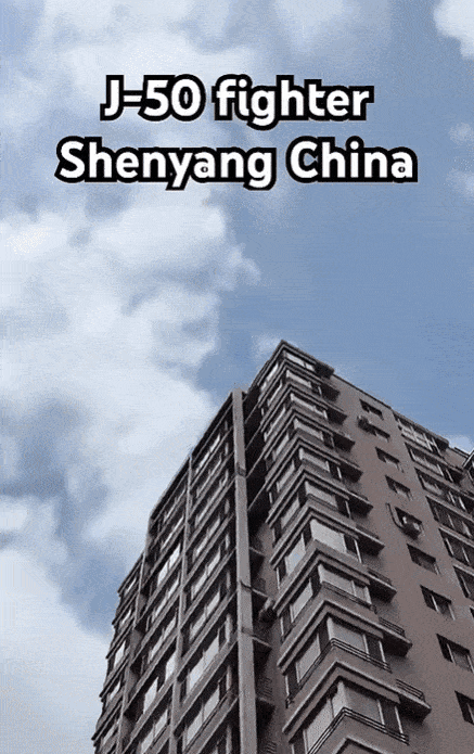 米国挑発か】中国、6世代ステルス戦闘機「J-50」試験飛行映像