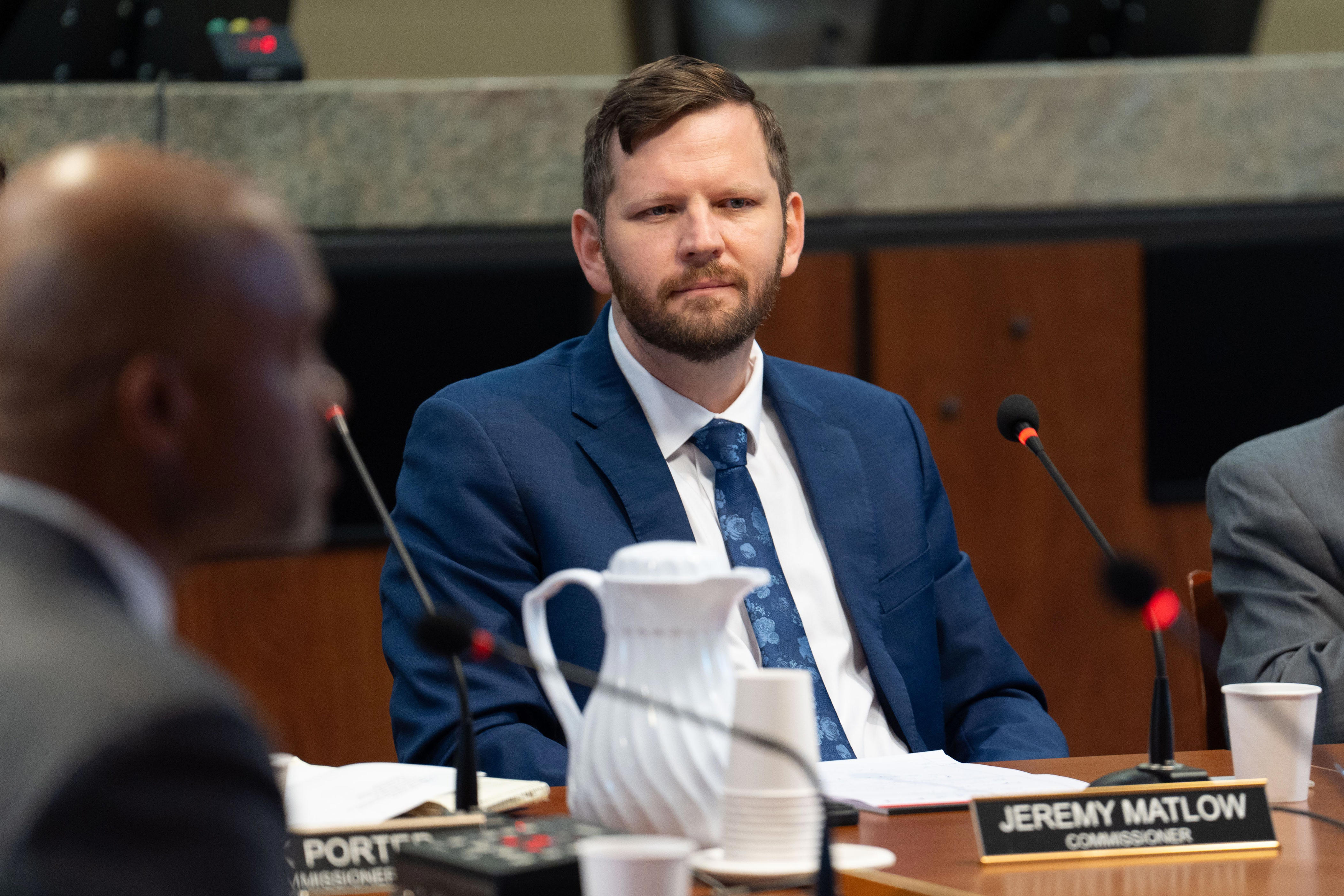 Random acts of pizza: Jeremy Matlow hands out $10,000 in gift cards