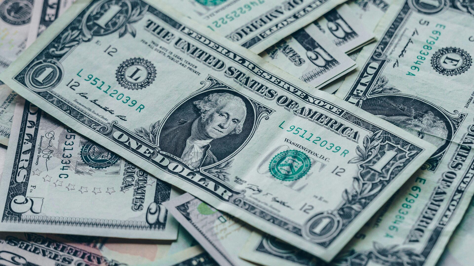Los billetes de Estados Unidos estarán firmados por Trump de aquí en ...