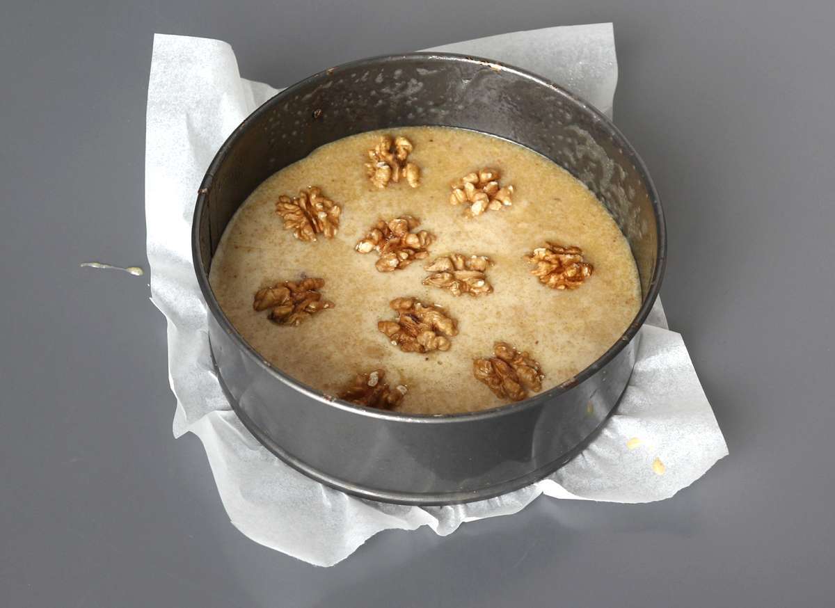 Superleichter nusskuchen mit nur 4 zutaten