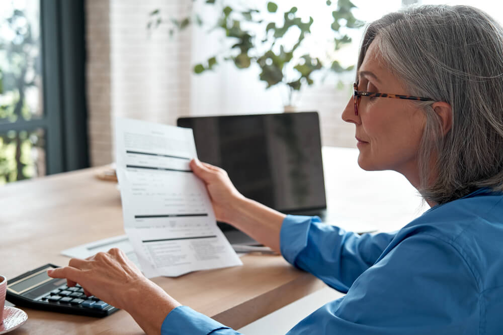 18 practical tips for doing more than just surviving on an irregular income