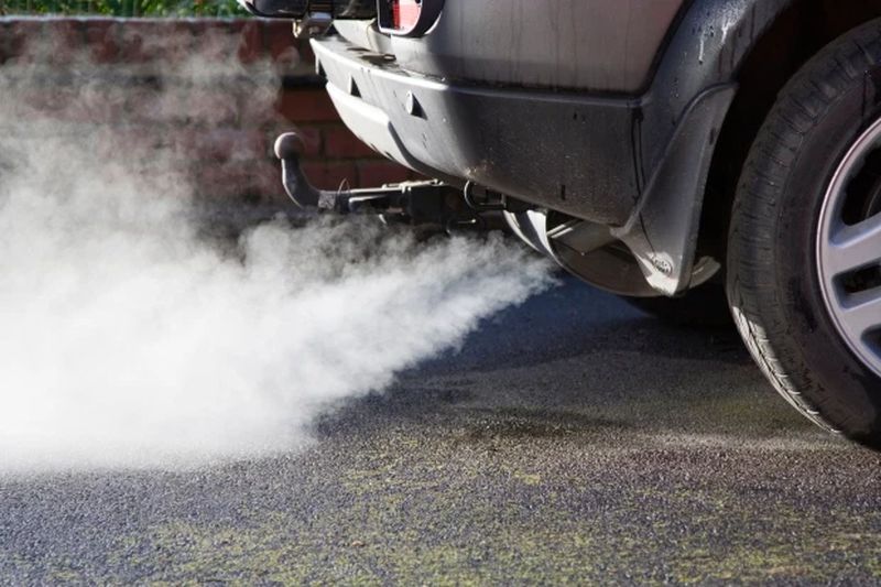 5 Cara Sederhana Merawat Knalpot Mobil, Mesin Lebih Bertenaga