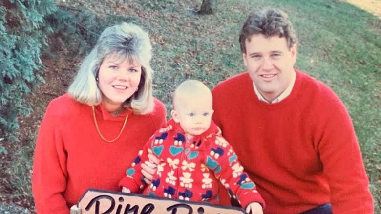 The Tragic Truth About Taylor Swift's Parents, Andrea And Scott Swift