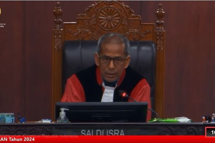 Sidang perkara hasil pemungutan suara ulang (PSU) Kota Palopo, Sulawesi Selatan, digugat di Mahkamah Konstitusi. Hakim Konstitusi Saldi Isra dalam sidang yang berlangsung Kamis (26/6/2025) tersebut menyampaikan bahwa agenda selanjutnya adalah mendengarkan keterangan saksi atau ahli, serta pembuktian lanjutan dari para pihak yang dijadwalkan berlangsung pada Rabu (2/7/2025).