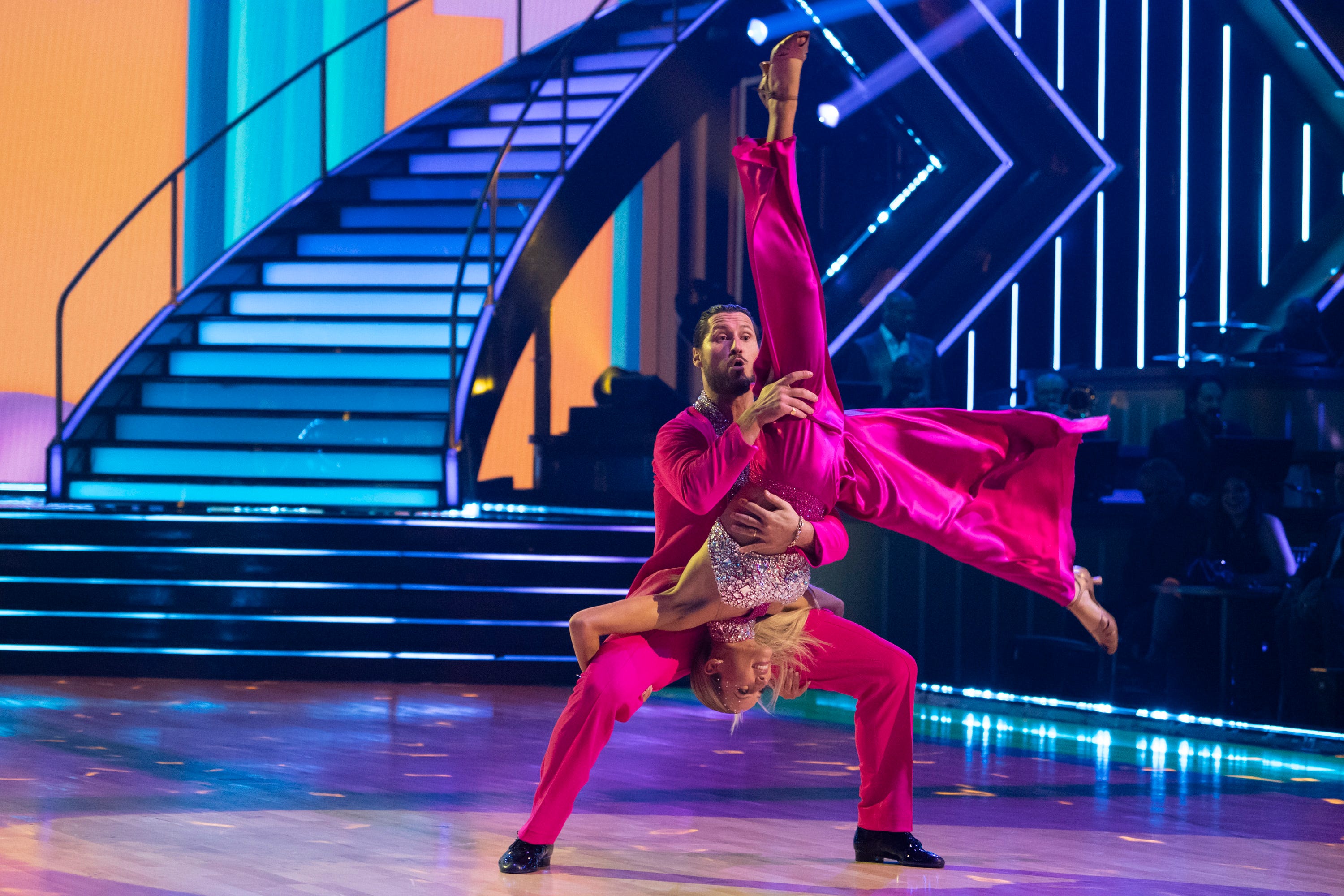 What time is 'Dancing with the Stars' on tonight? Here's how to watch(00)