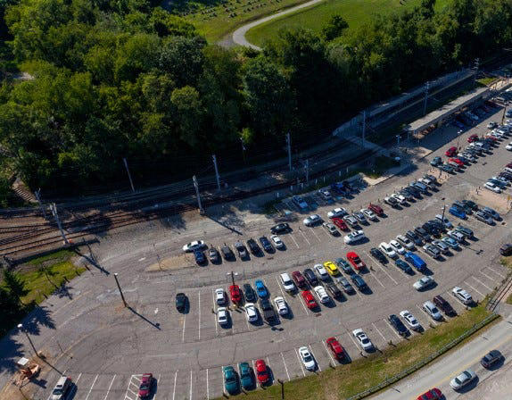 PRT light rail goes off tracks near Washington Junction