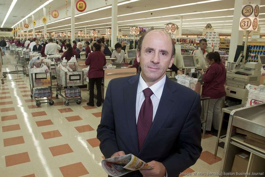 Arthur T Demoulas takes the stand on day 2 of Market Basket trial