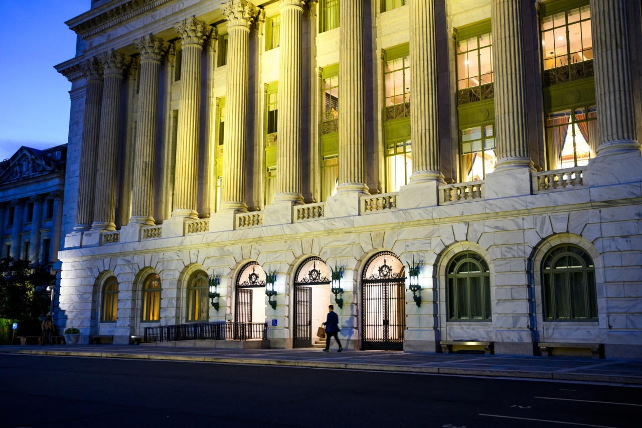 Trump’s Budget Chief, Slayer of Big Government, Moves Quickly in Shutdown