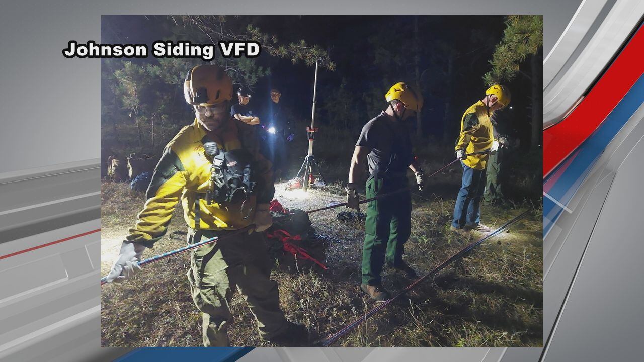 Woman dies after falling off cliff at Falling Rock(01)