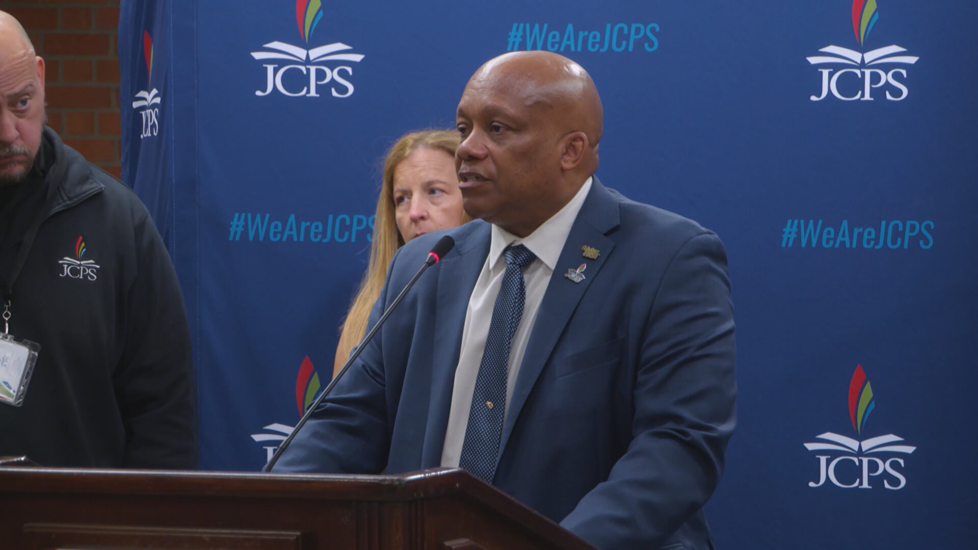 JCPS superintendent plans to propose new school start times for 2026-27 ...