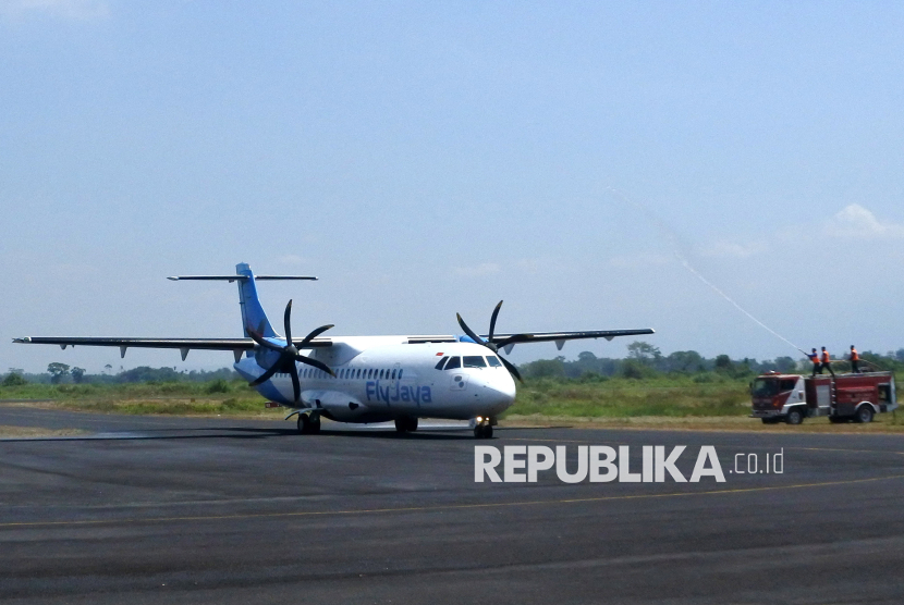 Libur Nataru, Penumpang Bandara Notohadinegoro Melonjak