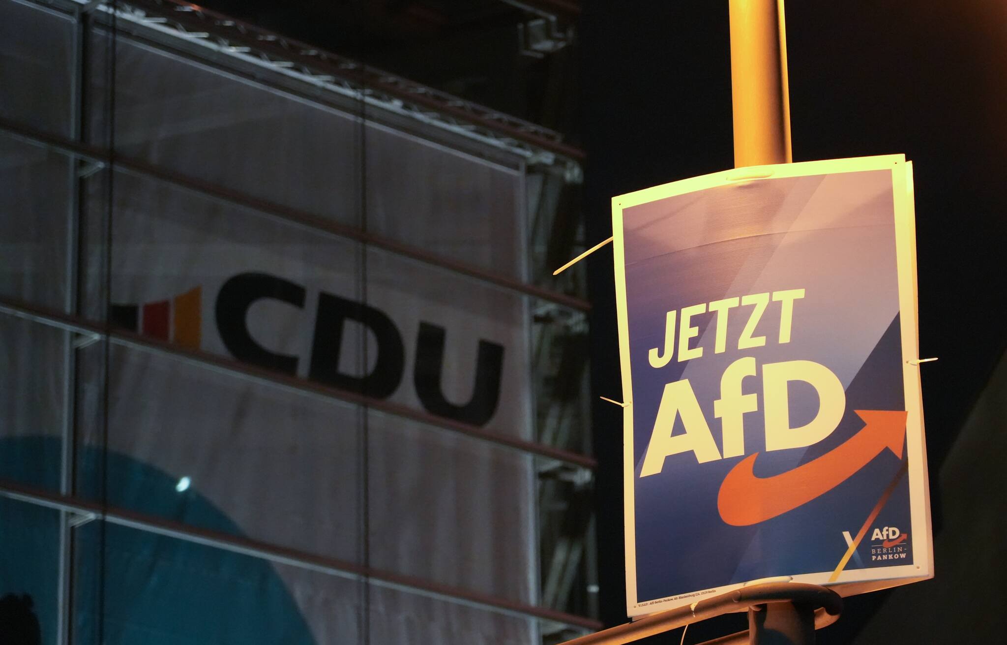 Brandmauer ade? Frühere führende Unionspolitiker fordern neuen Umgang ...