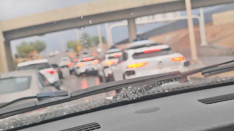 Waymo Can't Handle Rain: This Phoenix Storm Proves It