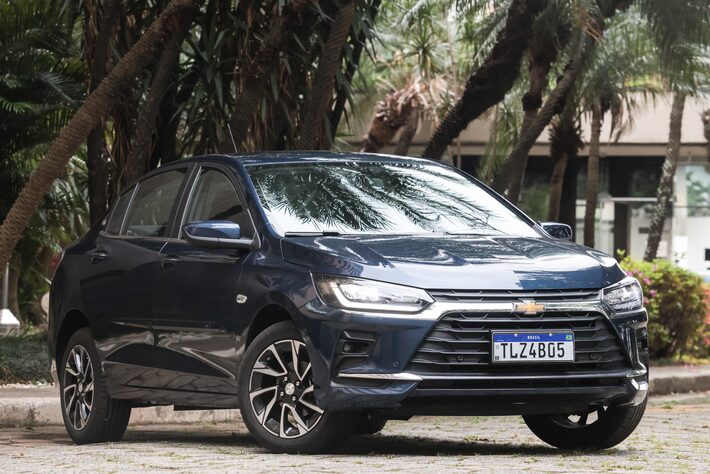 Cinco carros com desconto e financiamento em 72x sem entrada para ...